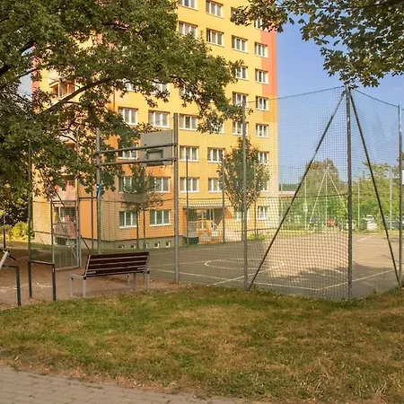 Utulny Byt Na Ulici Vrsovcu Apartment